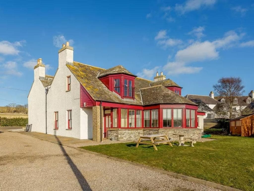Craiglea Lodge & Barn